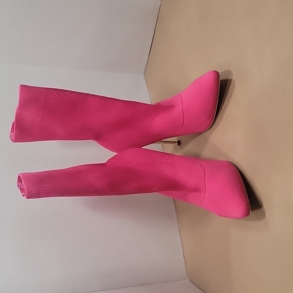 Cuccoo, Size 39 (8.5) Hot Pink w/ Gold Stiletto Sock Boots, Barbiecore, EUC